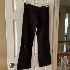 Lululemon yoga pants